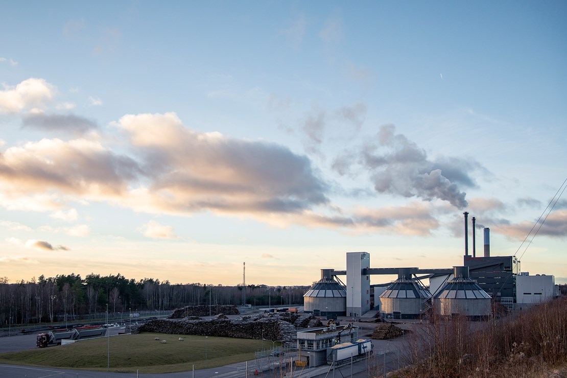 Växjö Energis kraftvärmeverk Sandviksverket blir först ut med att testa ny teknik för att fånga in koldioxid. Foto: Jonas Ljungdahl.